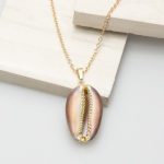 COWRIE SUGAR  NECKLACE