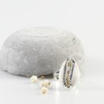 COWRIE NATURAL SILVER  RING