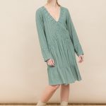 CARALINA MINI DRESS LISO CON BORDADOS GRÁFICOS GREEN