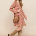 CASTANEA SHORT DRESS WITH FLORAL PRINT AND EMBROIDERY ON THE SLEEVES BURGUNDY