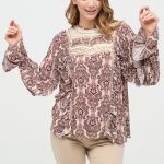 VELA BLUSA ESTAMPADA CON CUELLO BORDADO BURDEOS