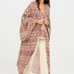 ZUA KIMONO LARGO ESTAMPADO CON NIDO DE ABEJA EN ESPALDA BROWN