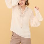 KIBAR BLUSA LISA MANGA LARGA CON BORDADO ECRU