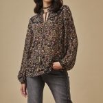 BUGA BLUSA ESTAMPADA MANGA LARGA CON BLONDA Y BORDADO BLACK