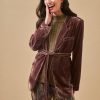 MEGULA SHORT MAUVE VELVET JACKET - Image 4