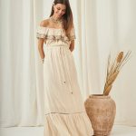 RUNNER VESTIDO LARGO CON BORDADOS