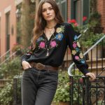LILI EMBROIDERED BLOUSE