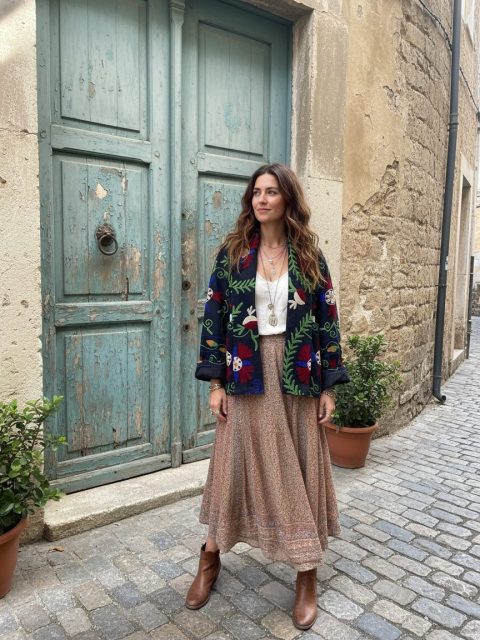 SUZANI NAHLA NIGHT BURGUNDY